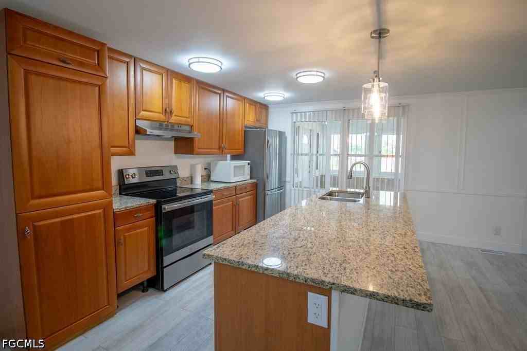 5506 Virginia Dare Ln - Photo 7 of 42