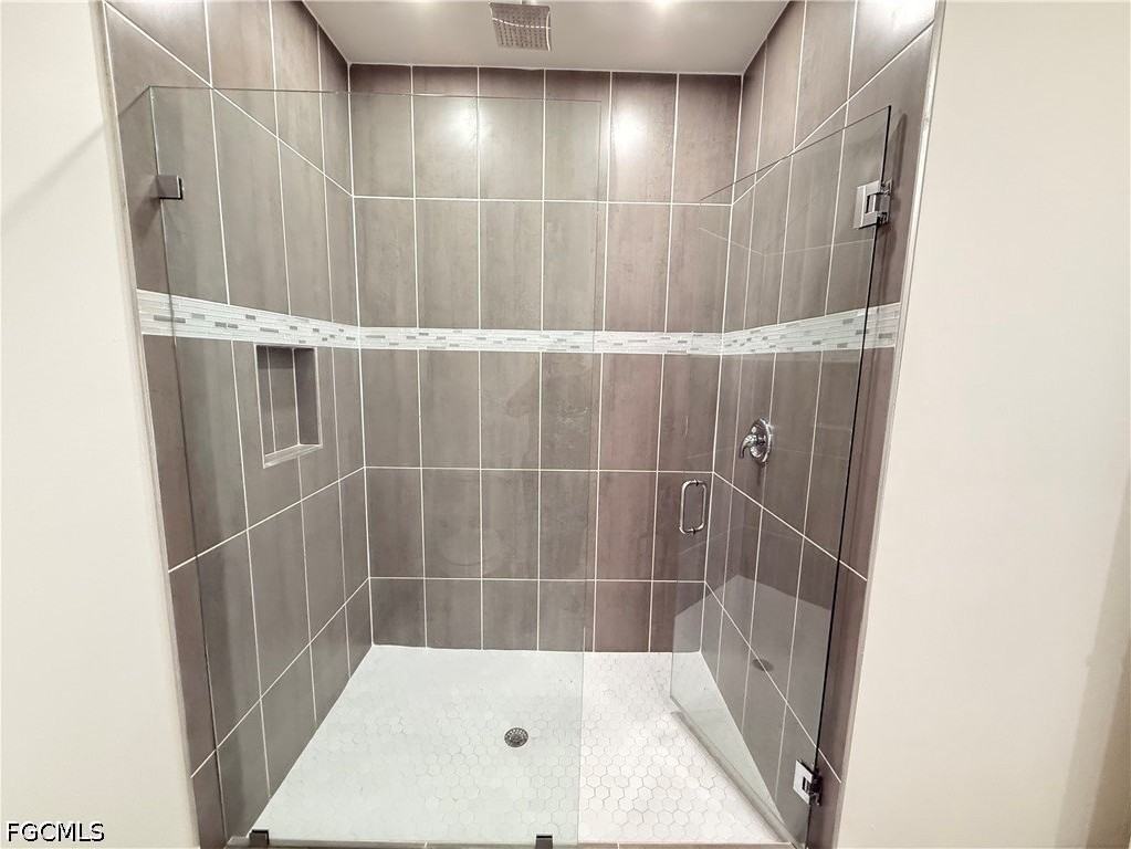 611 Greenbriar Blvd - Photo 6 of 11