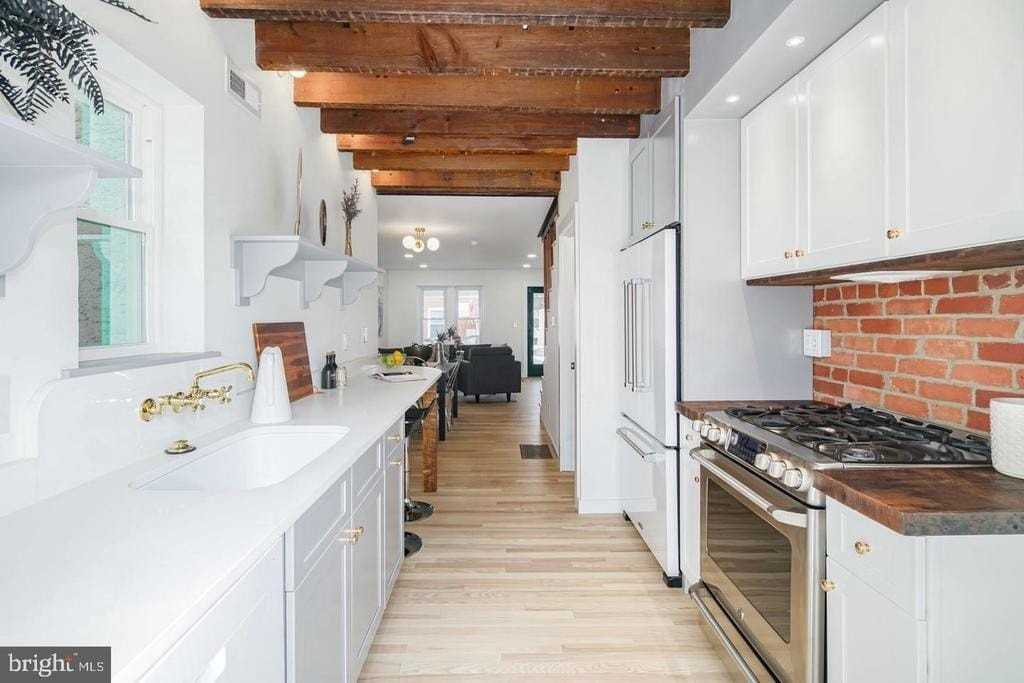 320 Iona Ave - Photo 2 of 32