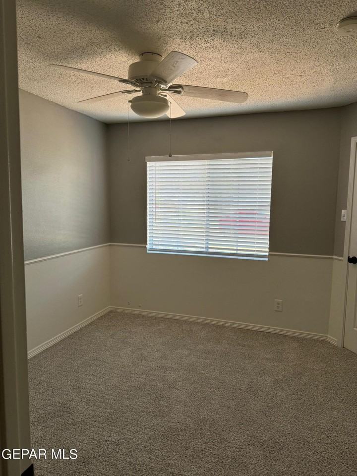 323 Rio Tinto Dr - Photo 6 of 16