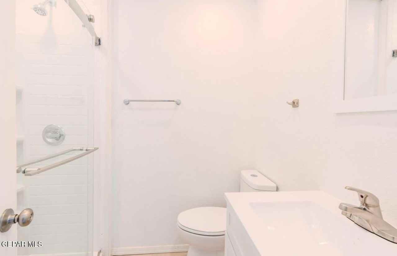 226 Moon River Ln - Photo 7 of 15