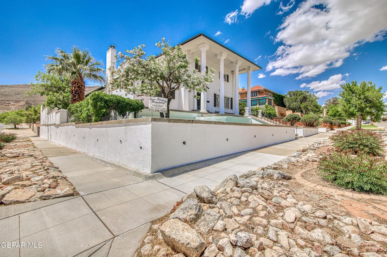 1701 Elm St - Photo 2 of 50