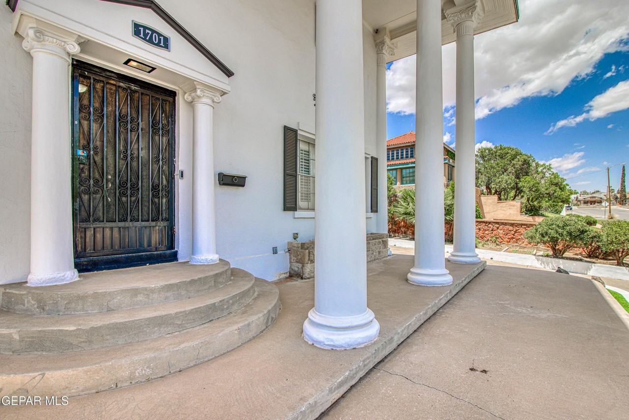 1701 Elm St - Photo 7 of 50