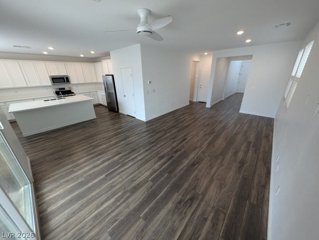 2932 Moulin Heights St - Photo 4 of 28