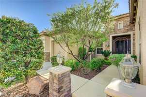 featured image of 2357 Wisconsin Dells Dr