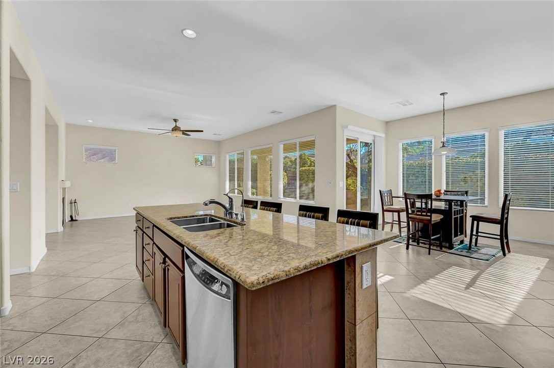 2357 Wisconsin Dells Dr - Photo 4 of 38