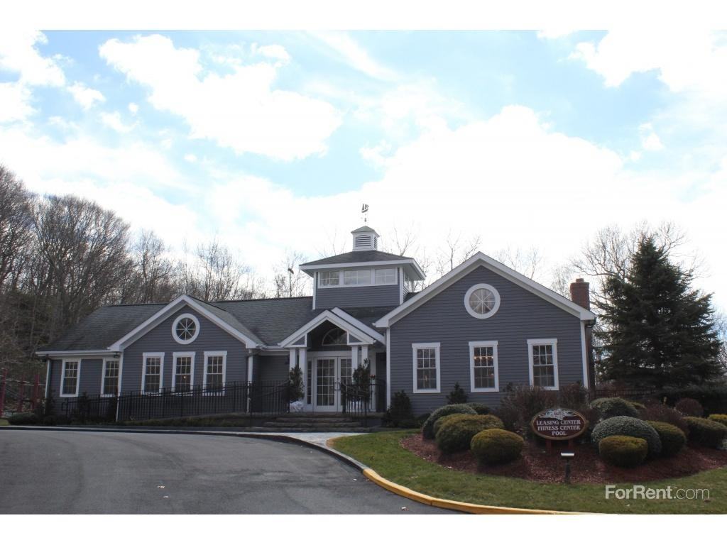 La Triumphe Apartments - Photo 2 of 19