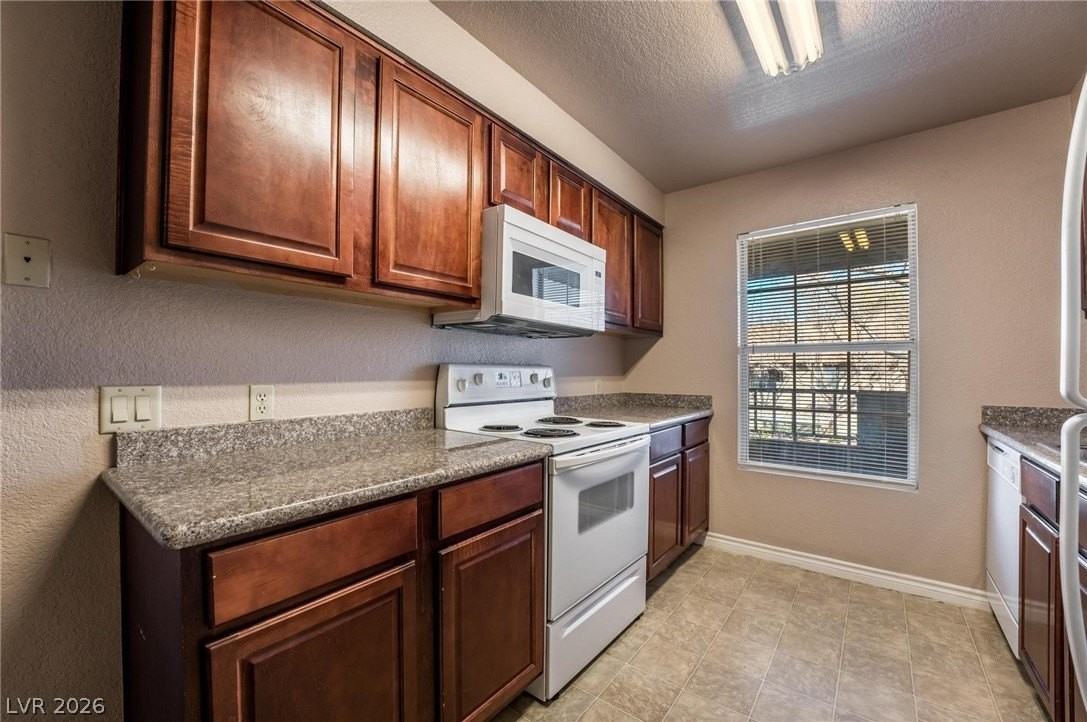 2606 S Durango Dr #256 - Photo 5 of 16