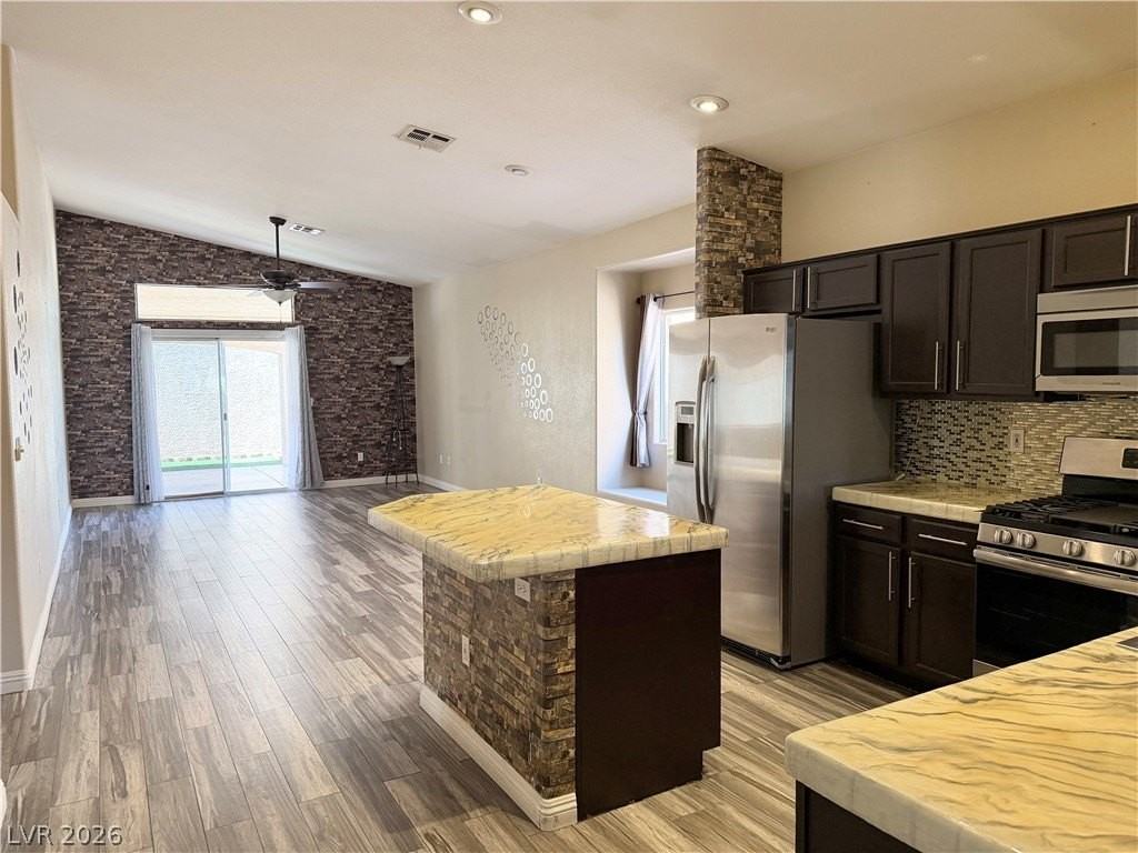 4455 Prosperity Point St - Photo 5 of 18