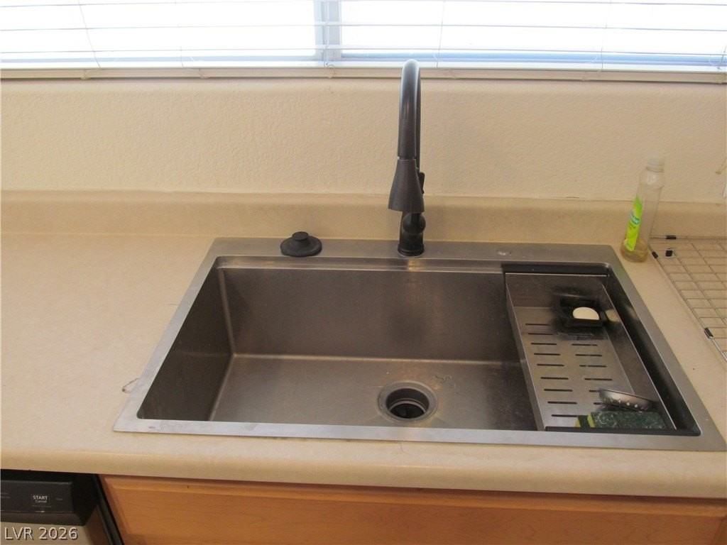 6776 Firewood Dr - Photo 6 of 28