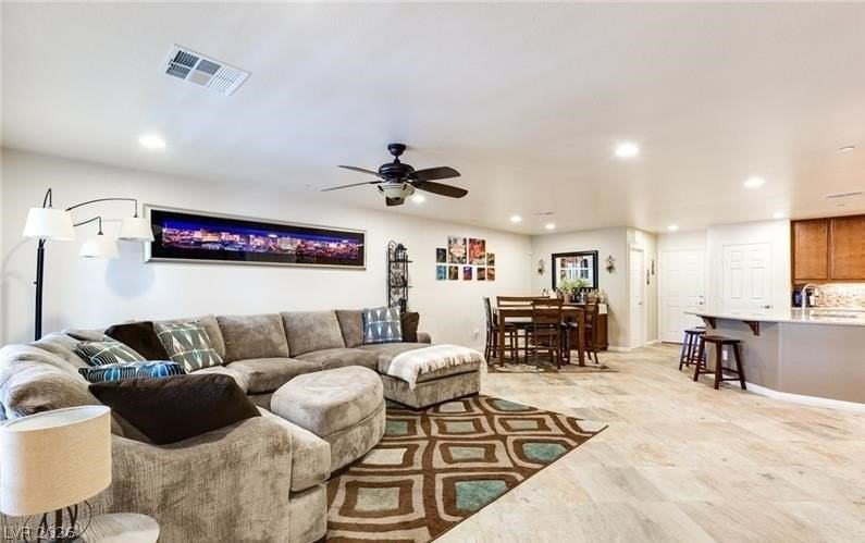 3008 Bicentennial Pkwy - Photo 5 of 23