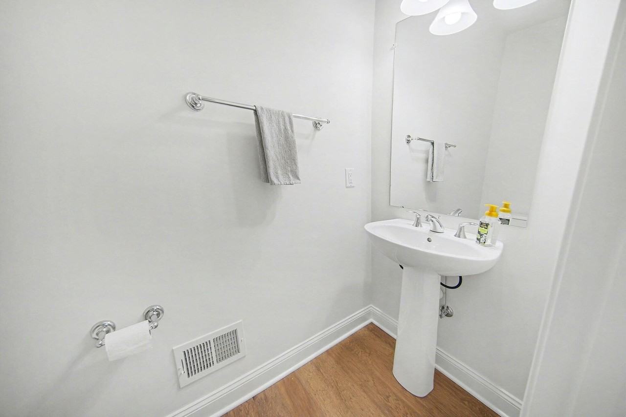 3105 Millbury Ln - Photo 5 of 43