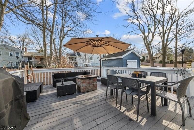 16 Hickory Rd - Photo 5 of 45