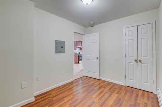 103 W 49th St #4 - Photo 5 of 12