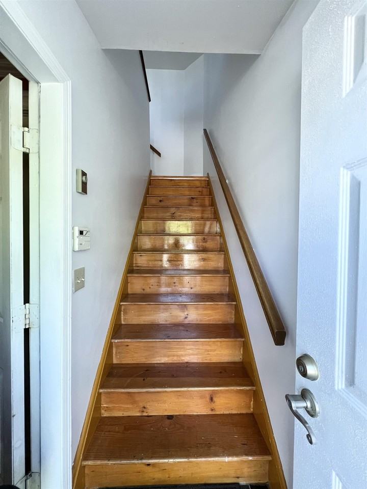 85 Grieco Dr - Photo 2 of 10