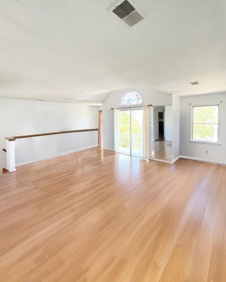 85 Grieco Dr - Photo 3 of 10