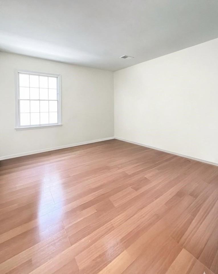 85 Grieco Dr - Photo 6 of 10