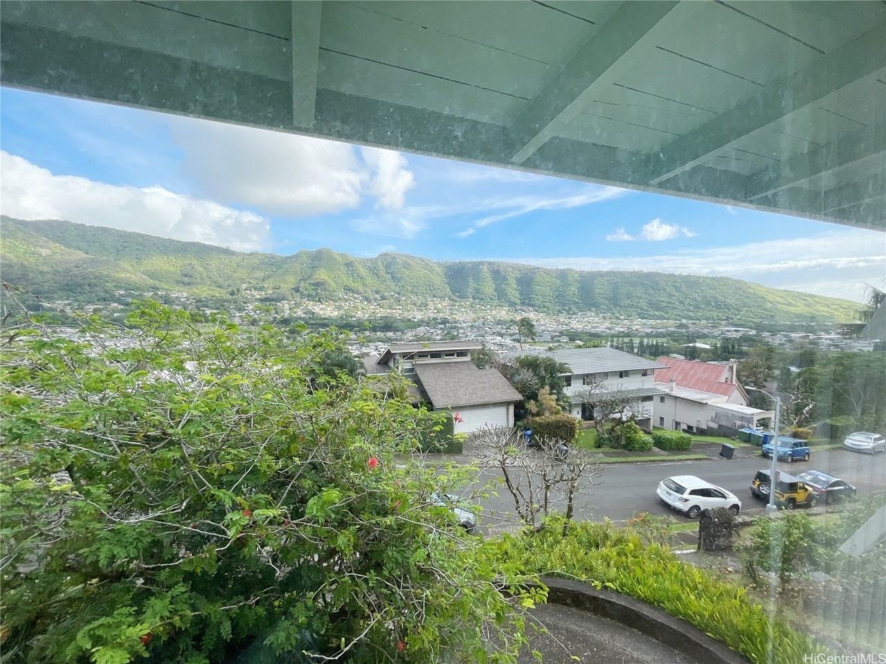 3246 Huelani Dr - Photo 4 of 25