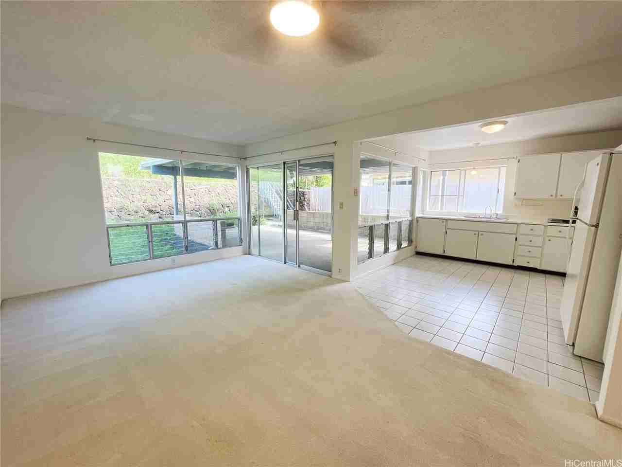 971 Wainiha St - Photo 4 of 24