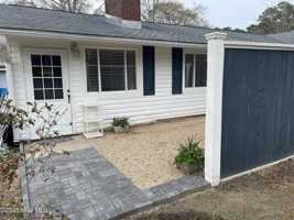 featured image of 115 Walnut Tree Ln Unit A