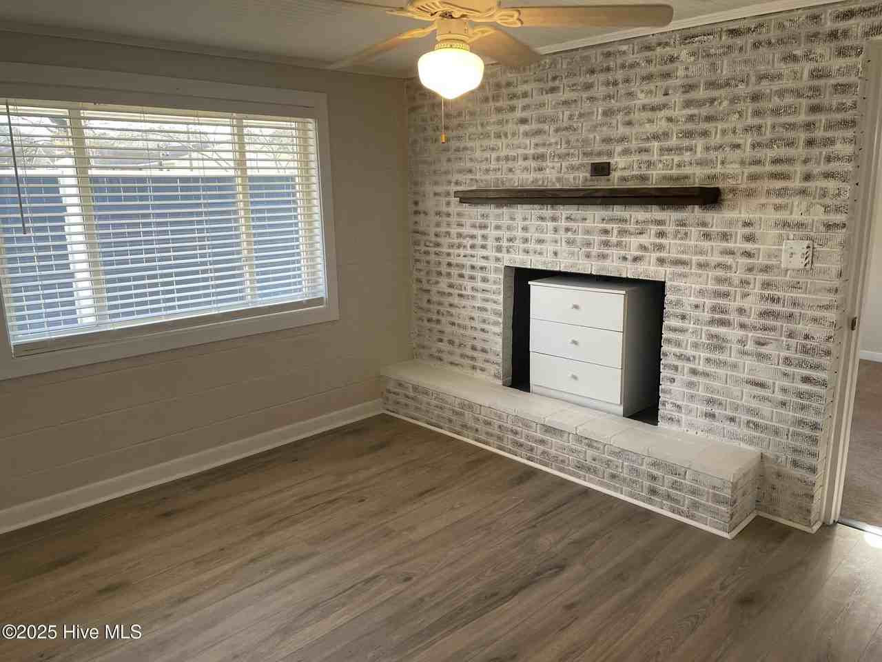 115 Walnut Tree Ln Unit A - Photo 7 of 12