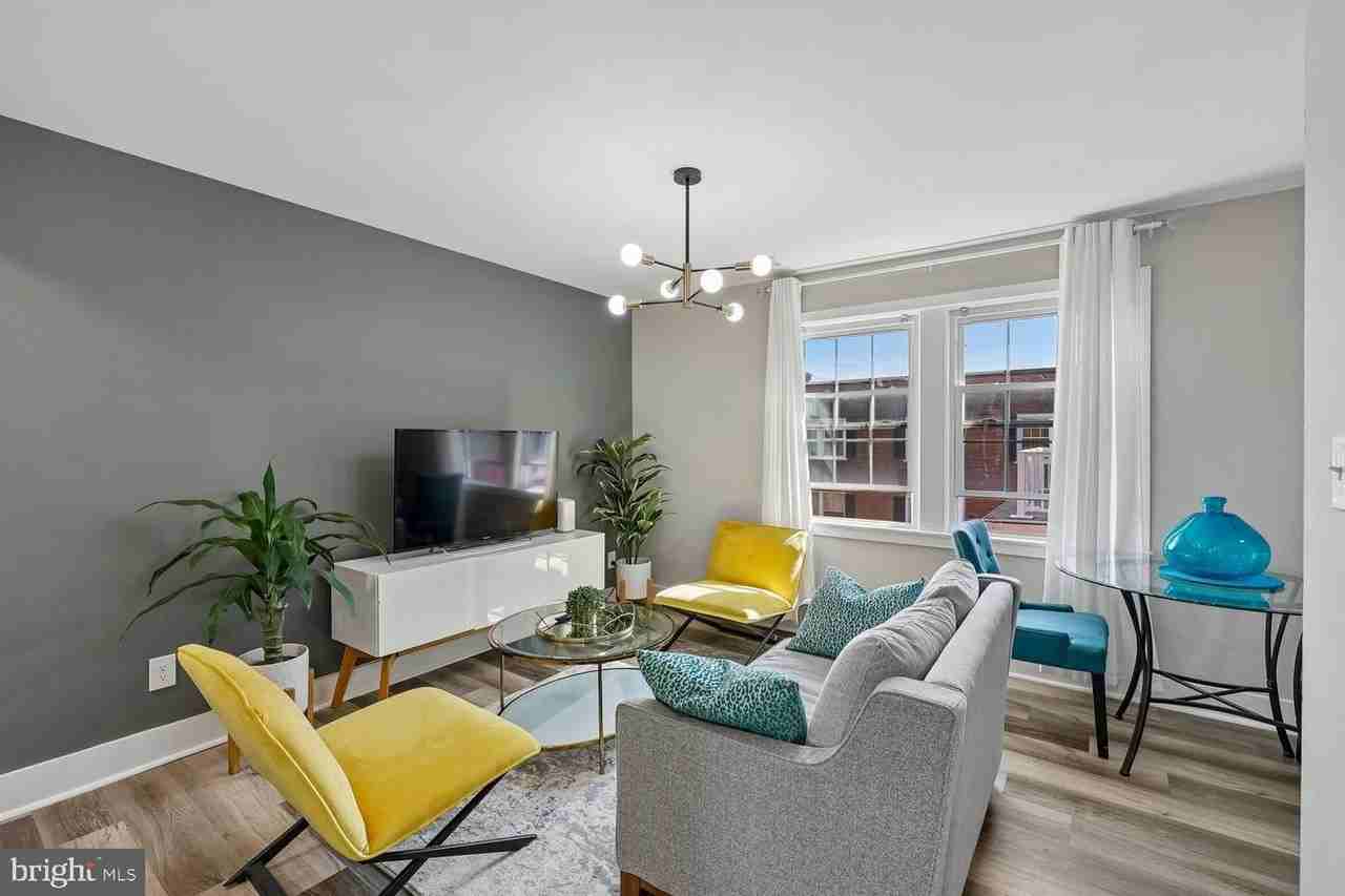 2107 Fort Davis St Se - Photo 3 of 28