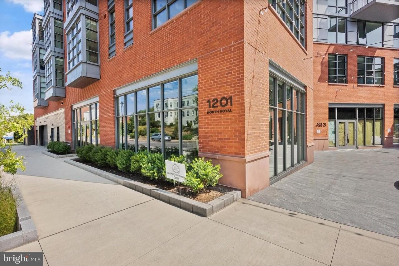 1201 N Royal St - Photo 2 of 50