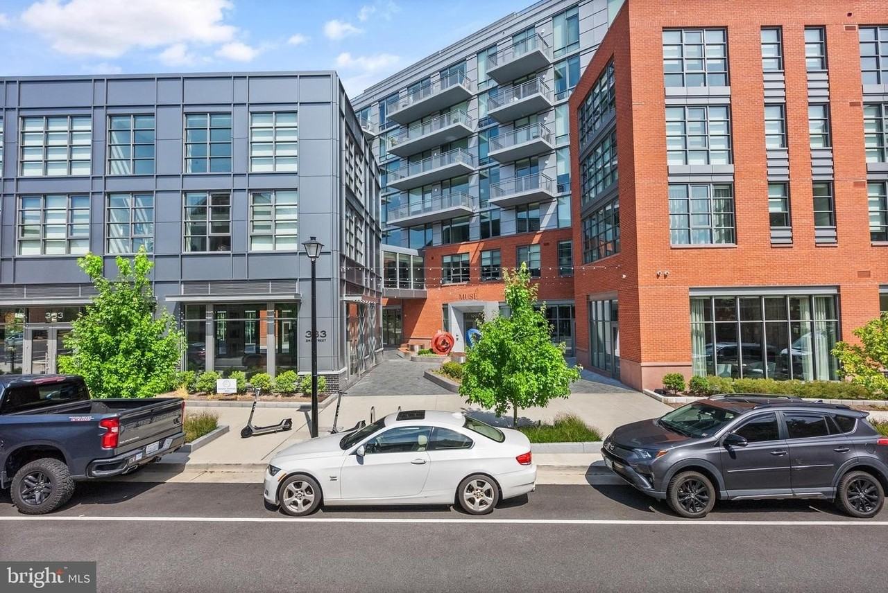 1201 N Royal St - Photo 3 of 50