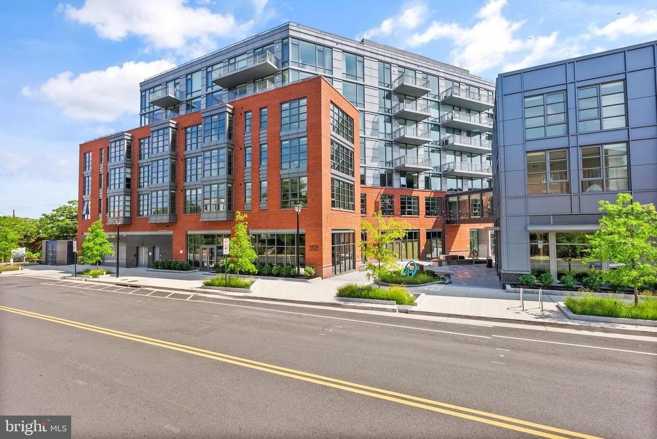 1201 N Royal St - Photo 4 of 50