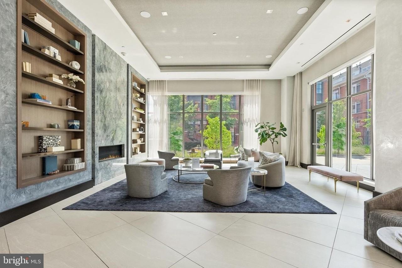 1201 N Royal St - Photo 7 of 50