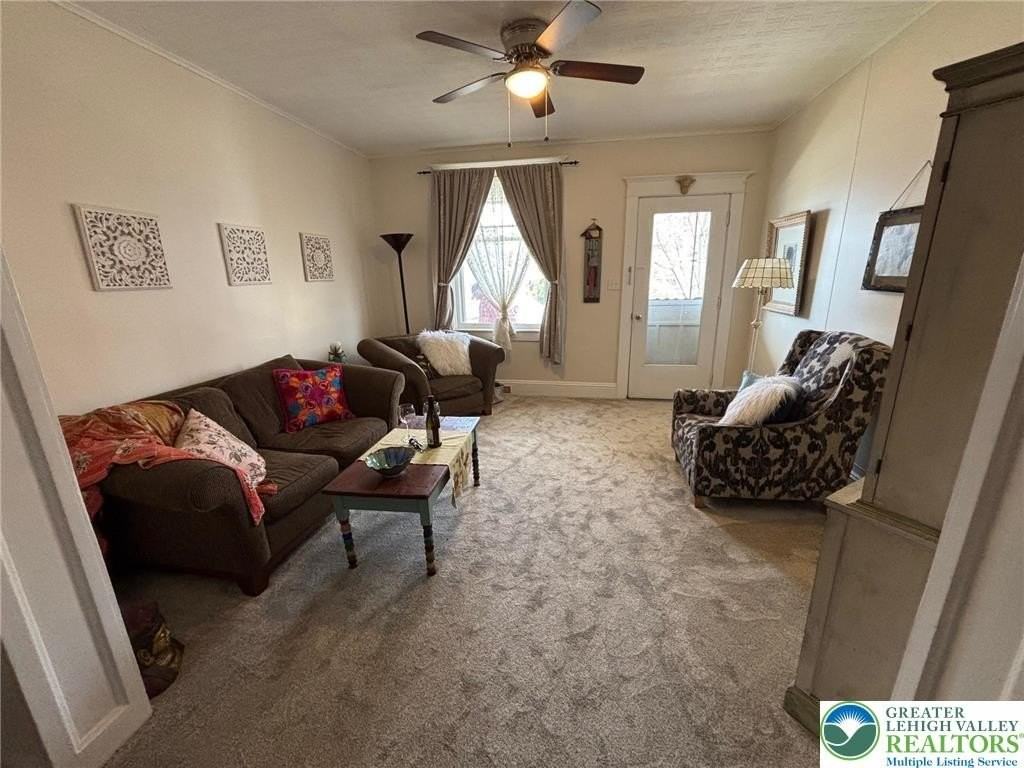 2248 Birch St - Photo 5 of 48