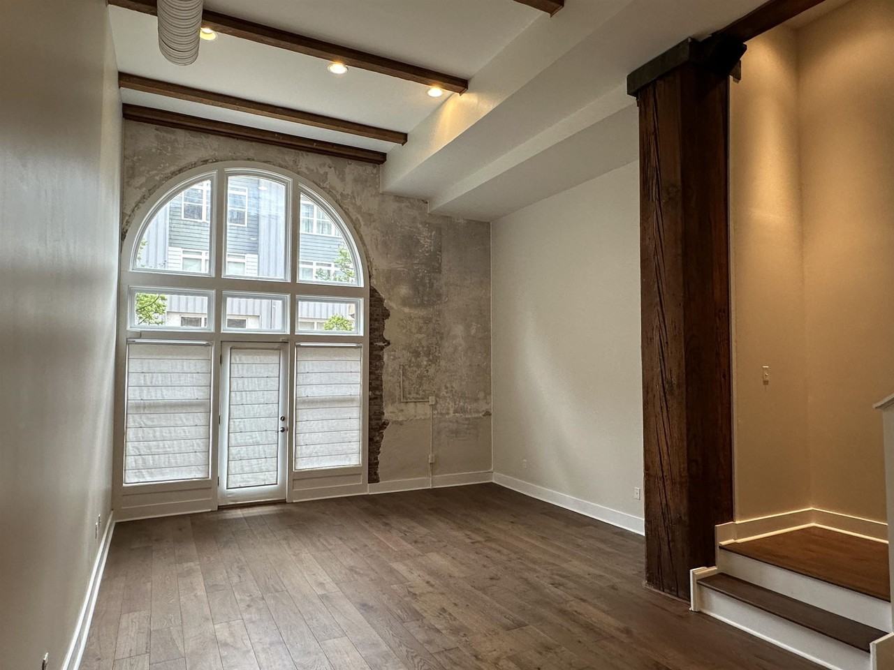 435 S Front St #109 - Photo 4 of 25