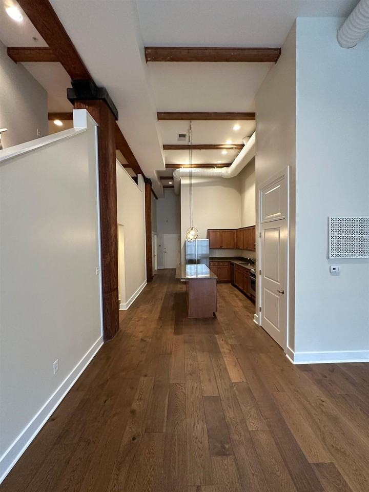 435 S Front St #109 - Photo 6 of 25