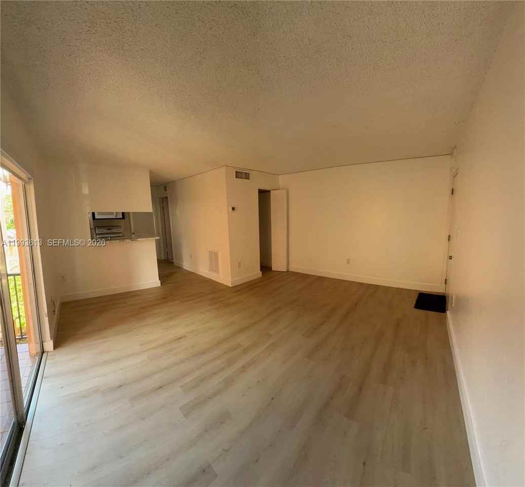 7155 Miami Lakes Dr #P7 - Photo 3 of 21
