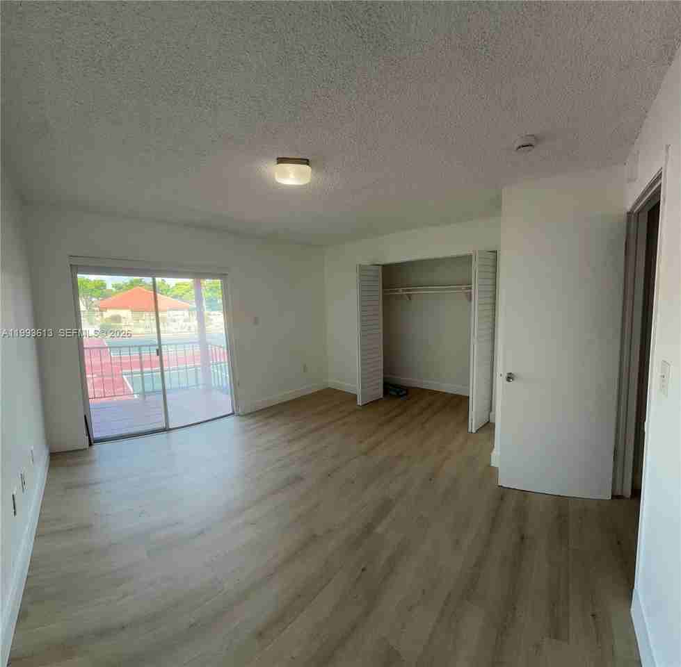 7155 Miami Lakes Dr #P7 - Photo 4 of 21