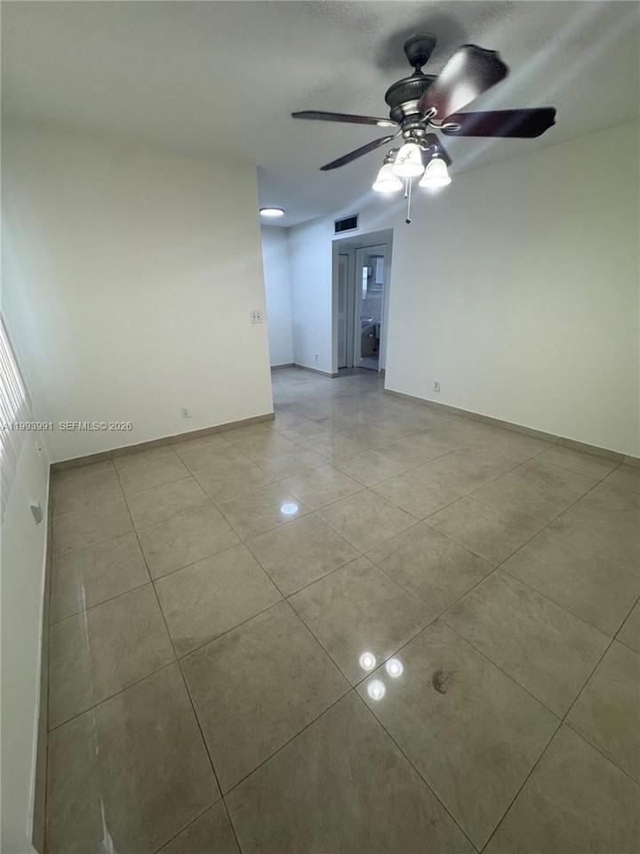 30 Se 4th Ave #116