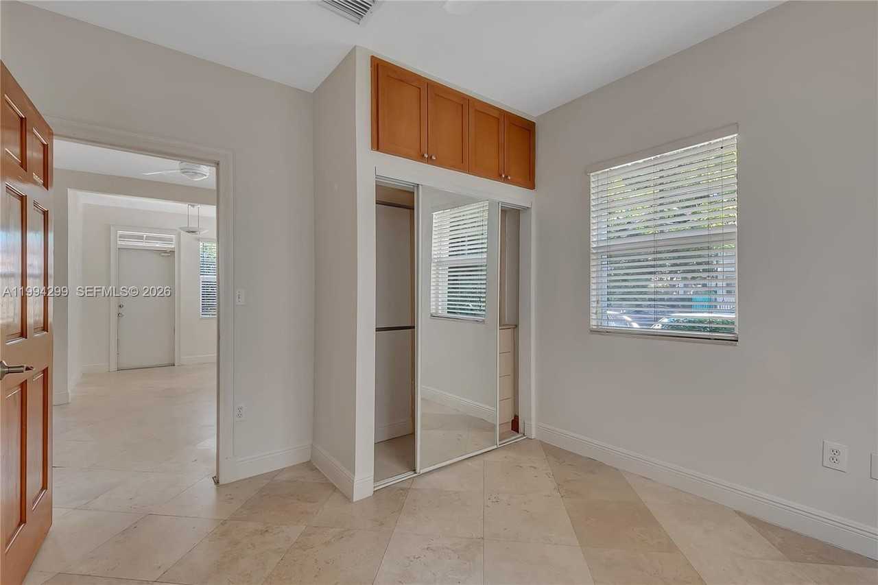 814 Lenox Ave #1 - Photo 6 of 15