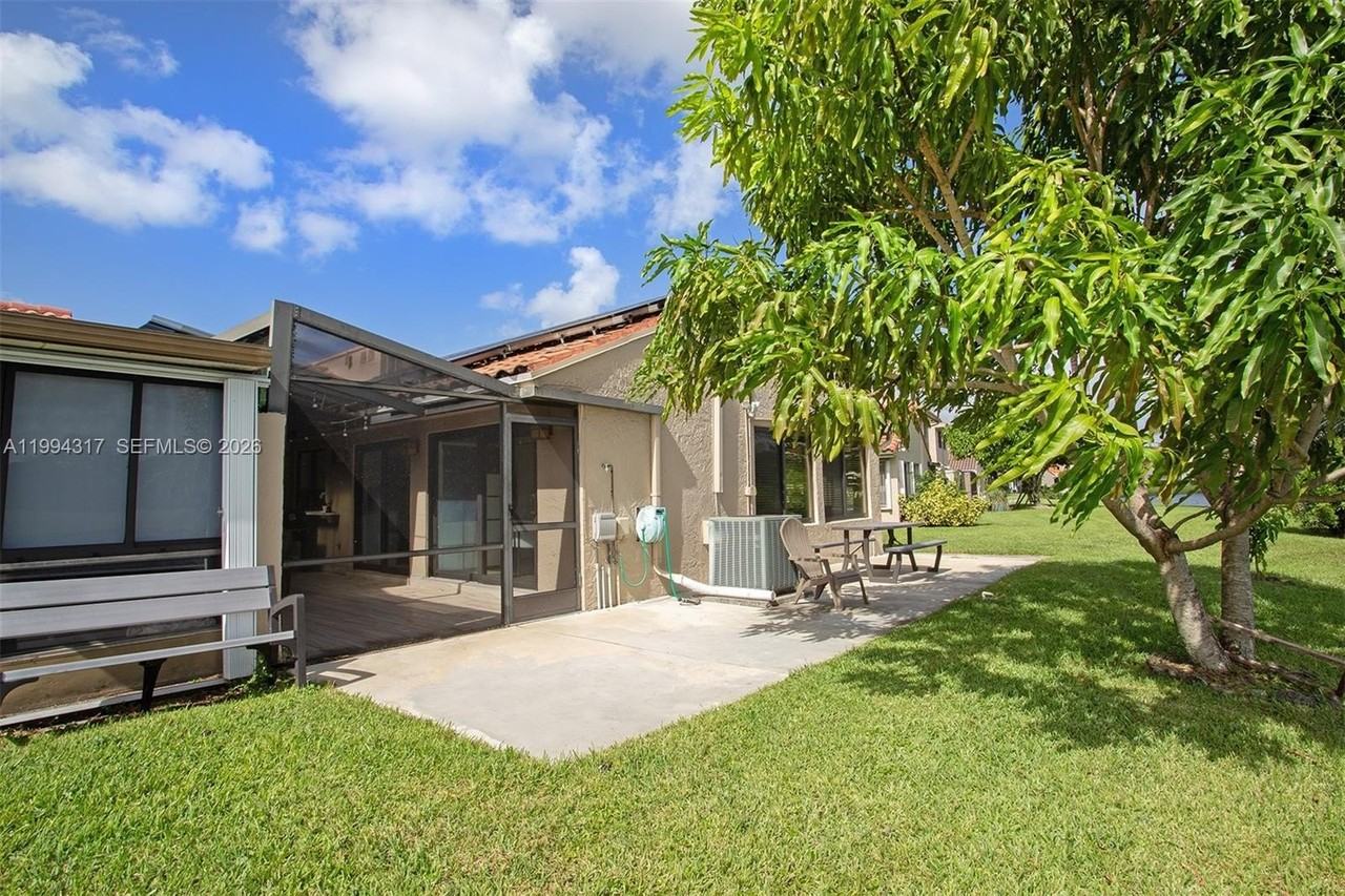 524 Village Lake Dr #524 - Photo 3 of 42