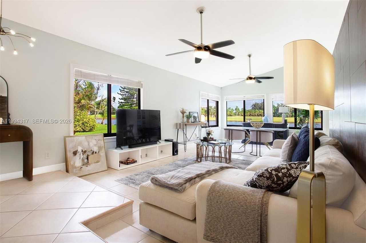 524 Village Lake Dr #524 - Photo 6 of 42