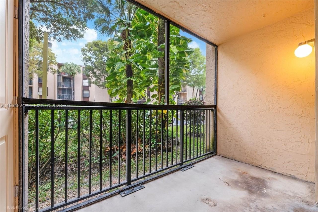 14311 N Kendall Dr #101A - Photo 3 of 12