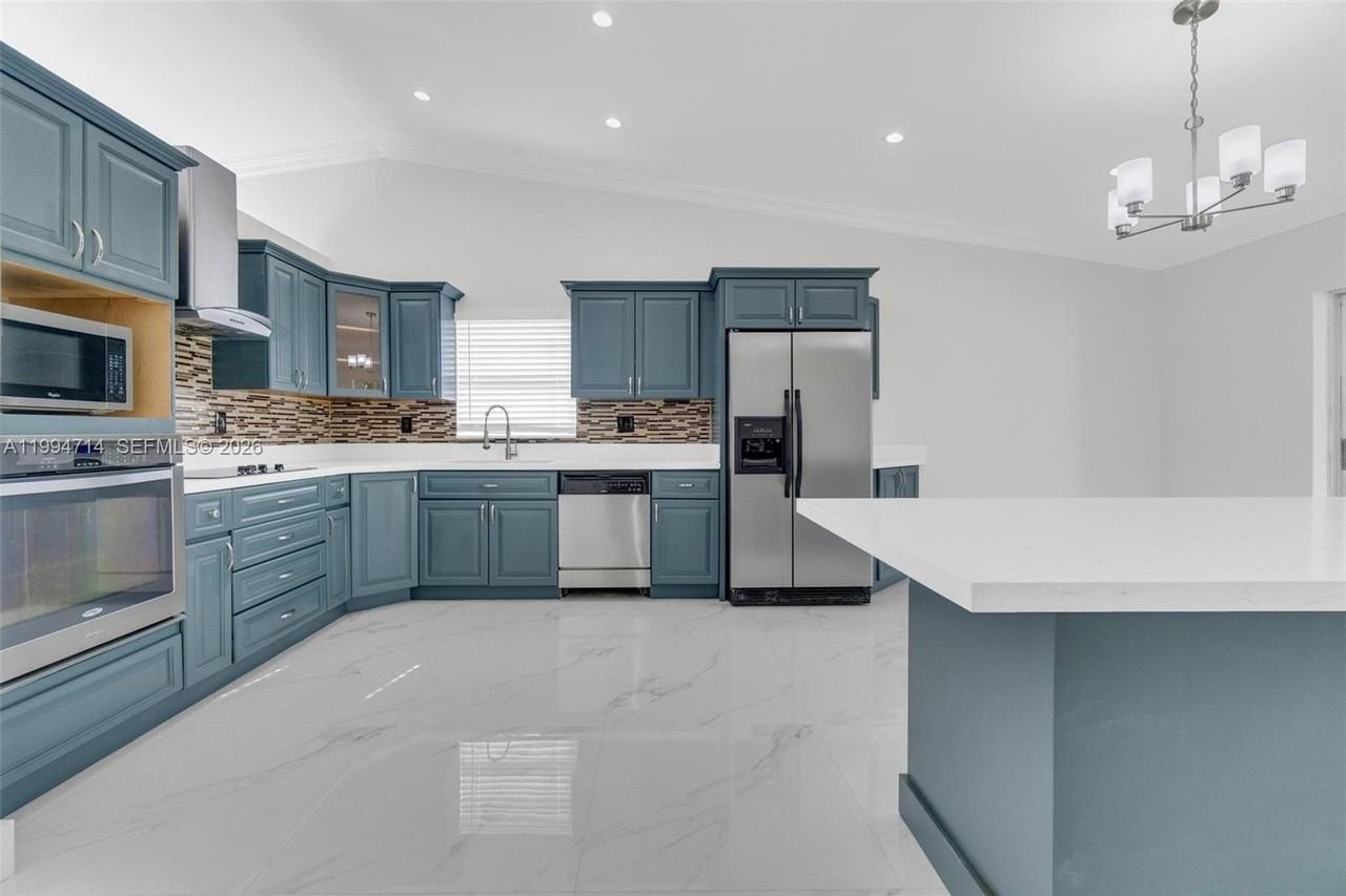 14480 Sw 115th Ter #0 - Photo 4 of 33