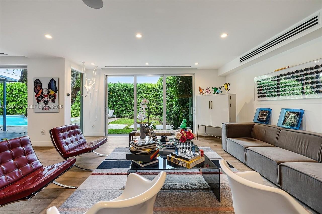 79 Shore Dr W - Photo 6 of 24