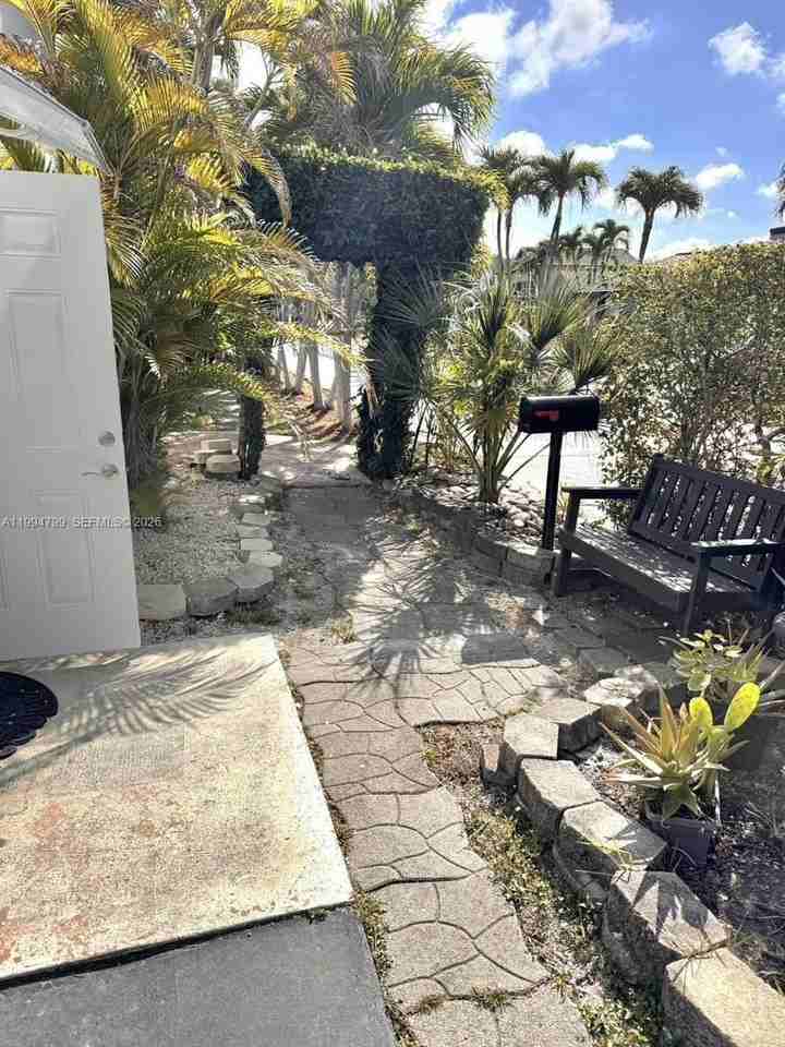 11517 Sw 34th Ln #0 - Photo 5 of 21