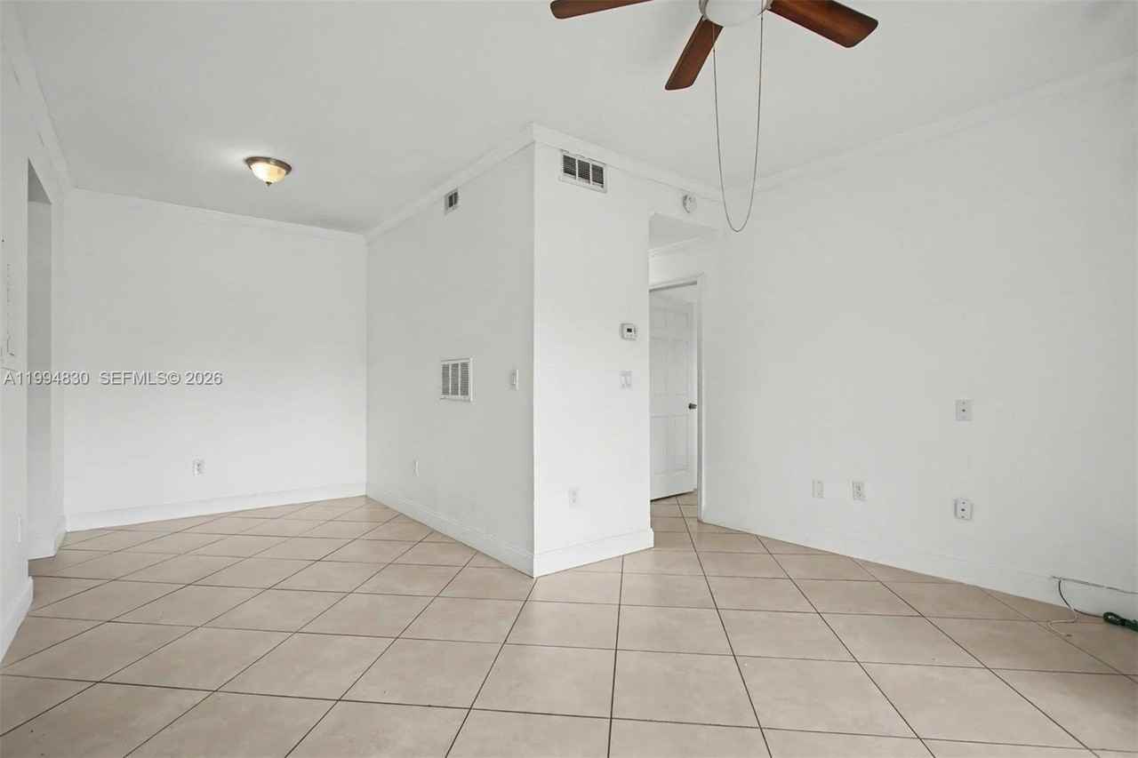 1731 Nw 96th Ter #2J - Photo 6 of 21