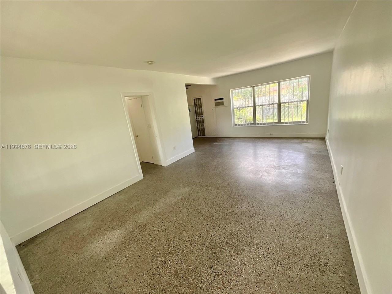 661 Ne 138th St #661 - Photo 4 of 13