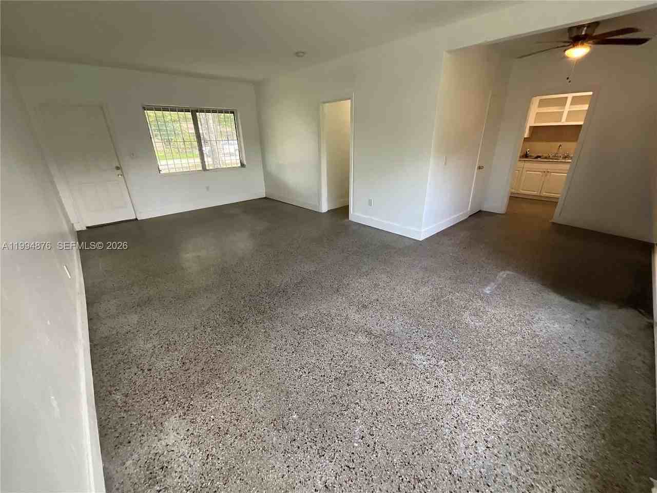 661 Ne 138th St #661 - Photo 6 of 13