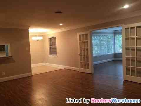 2726 Westerland Dr - Photo 2 of 11