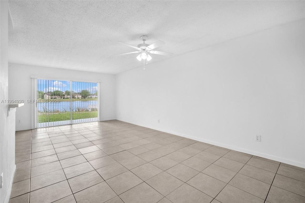 3437 Nw 44th St #107 - Photo 5 of 30