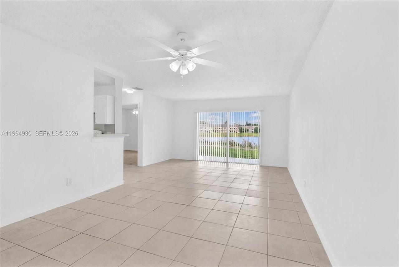 3437 Nw 44th St #107 - Photo 6 of 30