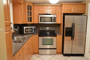 featured image of 404 Nw 68th Ave #113